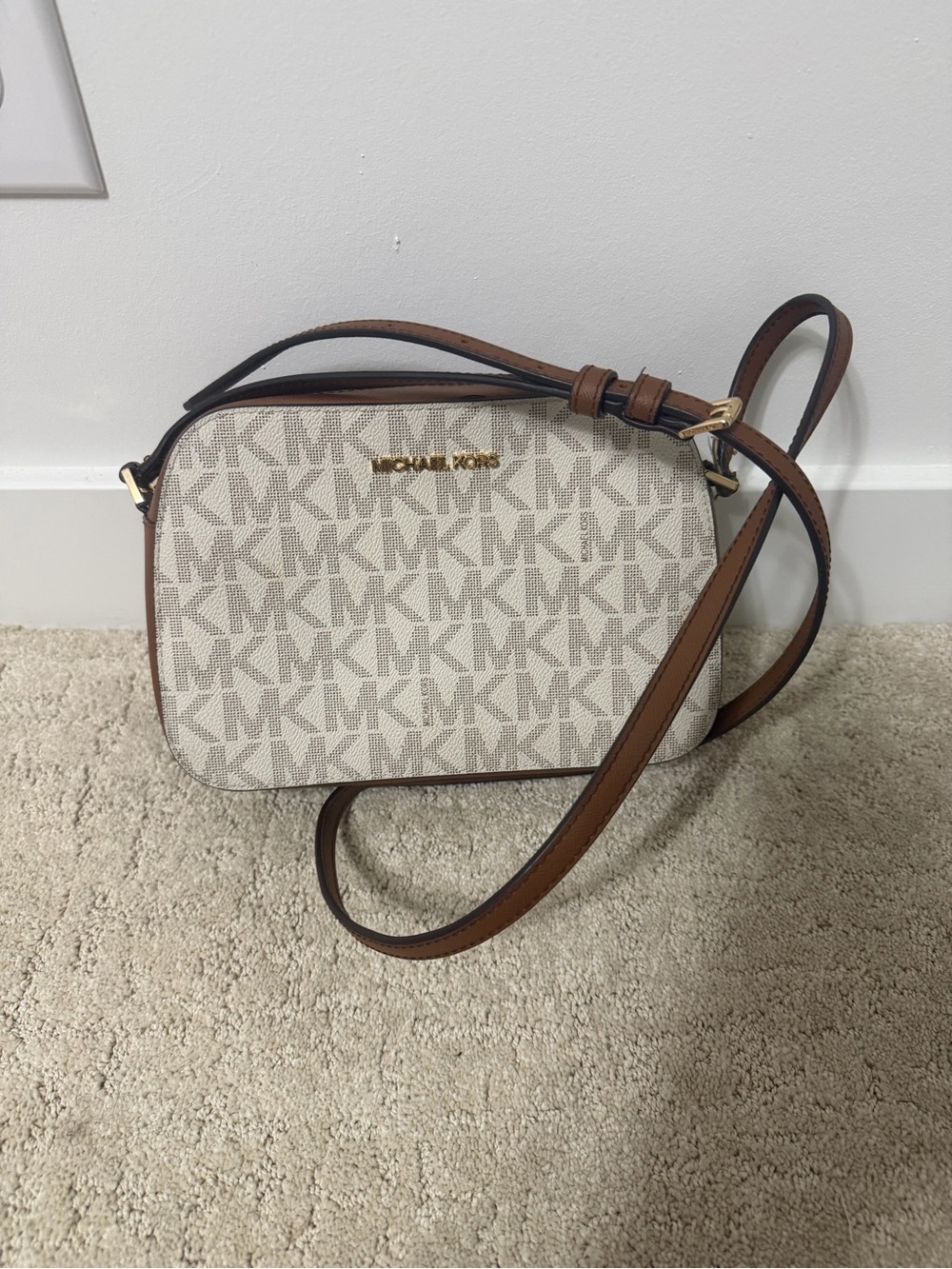 Michael Kors Signature MK Crossbody in Cream and Brown